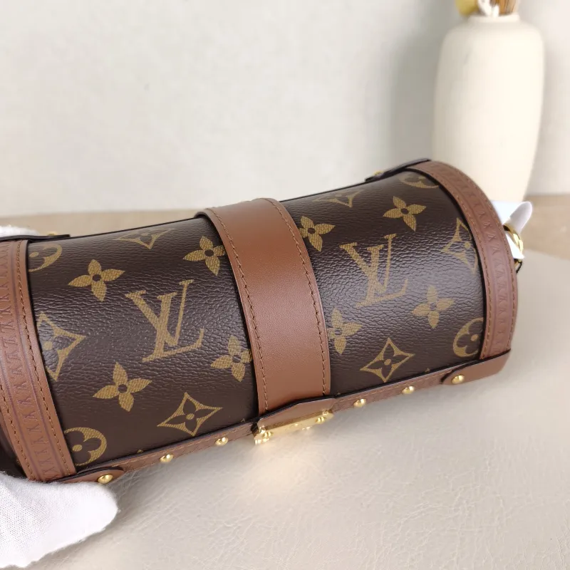 Louis Vuitton Crossbody Bag Papillon Trunk Monogram PVC Small19 × 9 × 9 cm — detail view 7 of 12