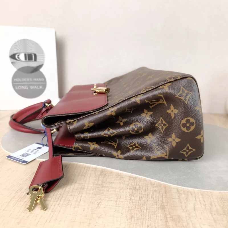 Louis Vuitton Shoulder Bag Venus Red PVC · Calfskin 34 × 12 × 22 cm — detail view 1 of 12