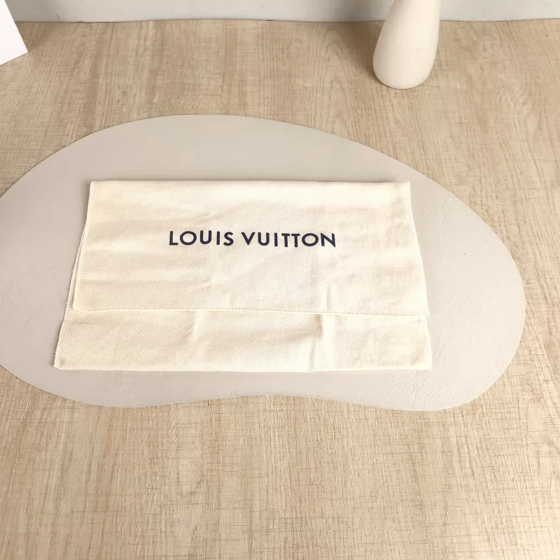Louis Vuitton Crossbody Bag Papillon Trunk Monogram PVC Small19 × 9 × 9 cm — detail view 11 of 11