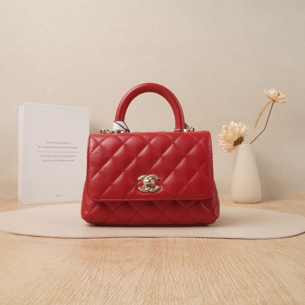 Chanel cocohandlemini Calfskin Microchip Edition · Dust Bag Shoulder Strap · 19 × 9 × 13 cm