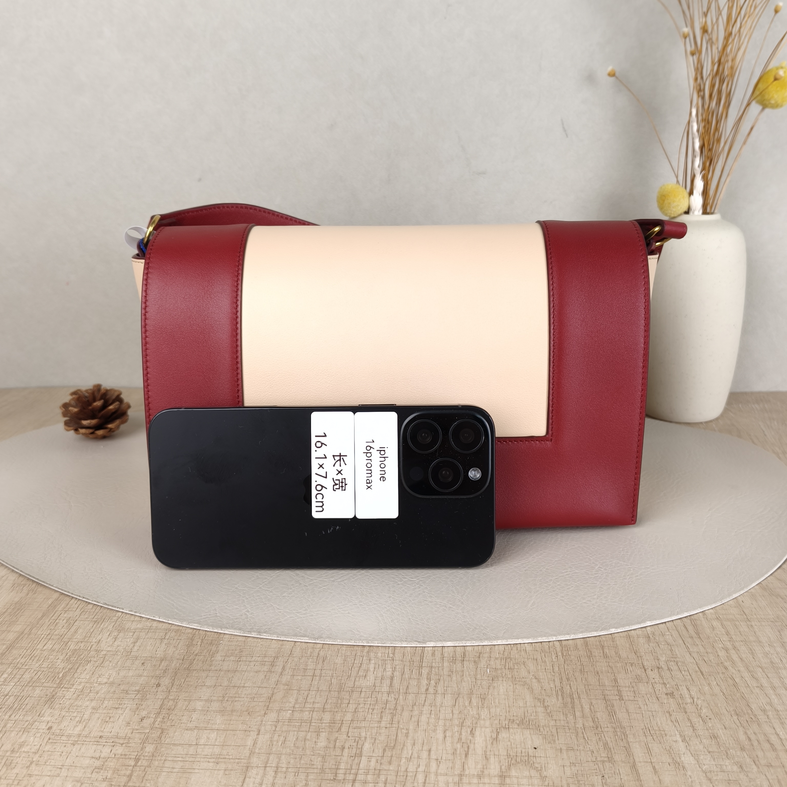 CELINE Crossbody Bag Frame Shoulder Bag Red · Calfskin Medium25 × 10.5 × 15 cm — cover view 2 of 5