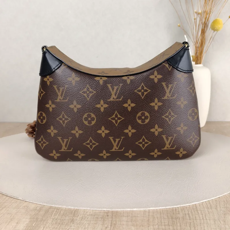 Louis Vuitton Crossbody Bag Twinny Monogram PVC One Size 29 × 9 × 19 cm — cover view 3 of 5