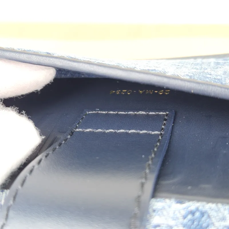 DIOR Crossbody Bag 30 Montaigne East-West 30 Blue Small 21 × 6 × 12 cm — detail view 13 of 15