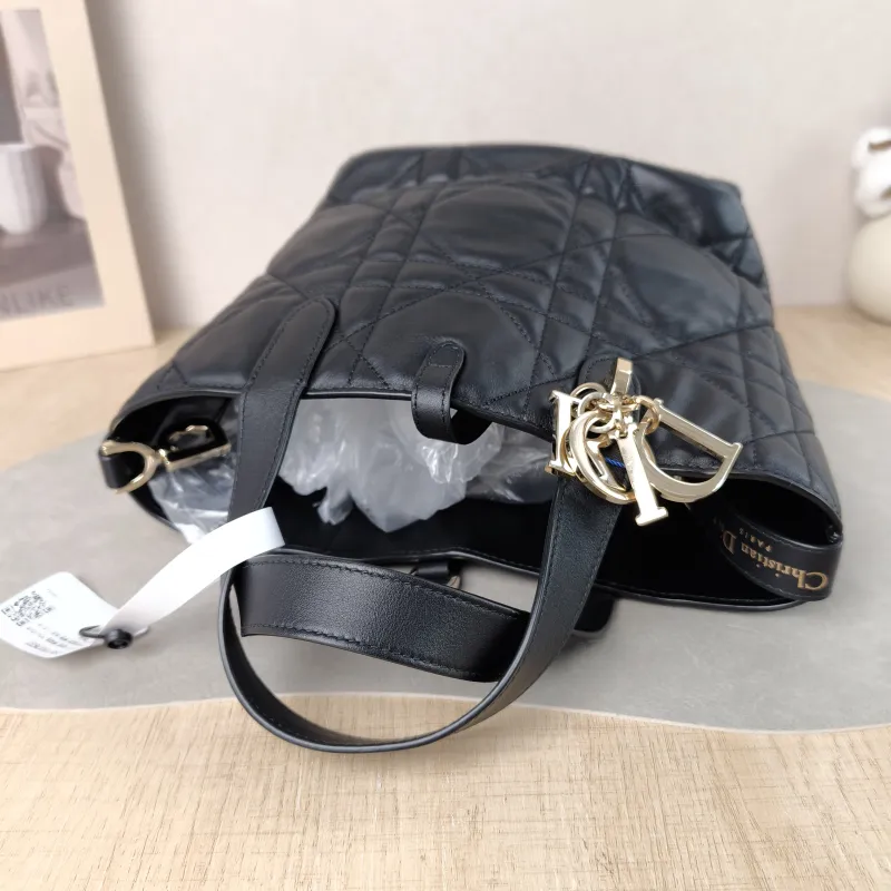 DIOR Shoulder Bag TOUJOURS Edition Black Calfskin Small 18.5 × 12 × 18.5 cm — detail view 3 of 10