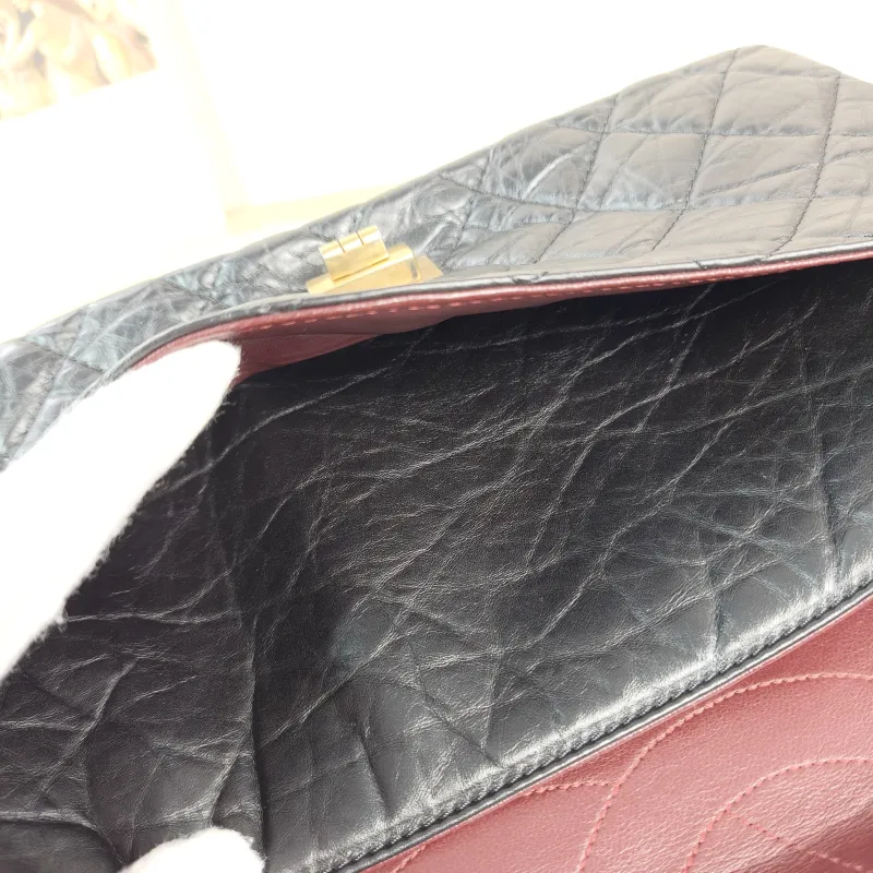 Chanel Shoulder Bag 2.55 Black Calfskin Large 31.5 × 10 × 20 cm 14 — detail view 13 of 13
