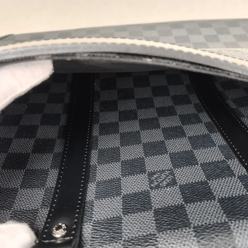 Louis Vuitton Top Handle Bag PVC One Size40 × 11 × 30 cm — detail view 9 of 14