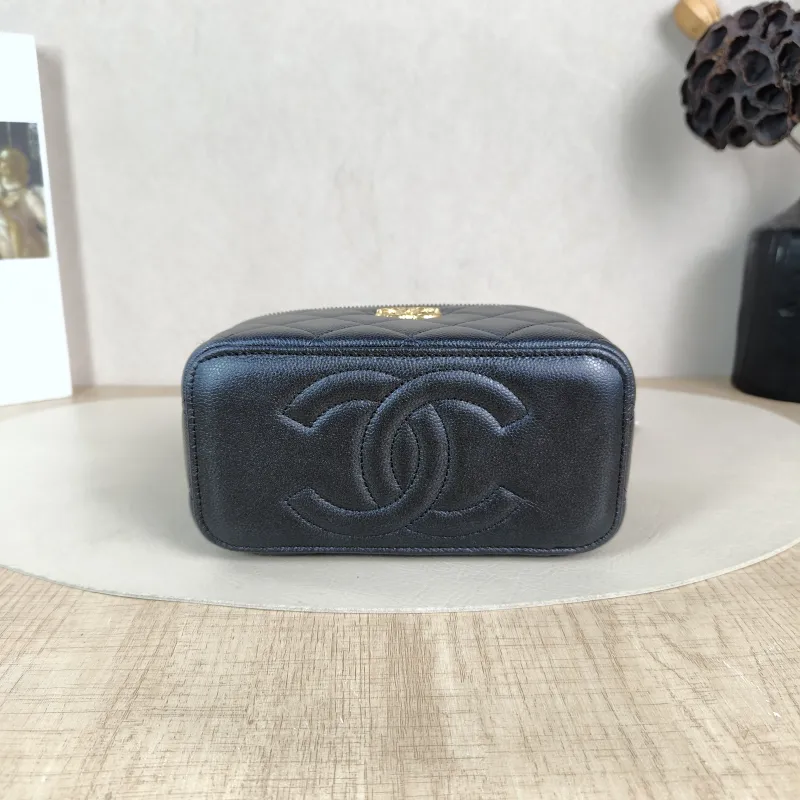 Chanel Crossbody Bag Edition 16 × 8 × 9.5 cm — cover view 3 of 6