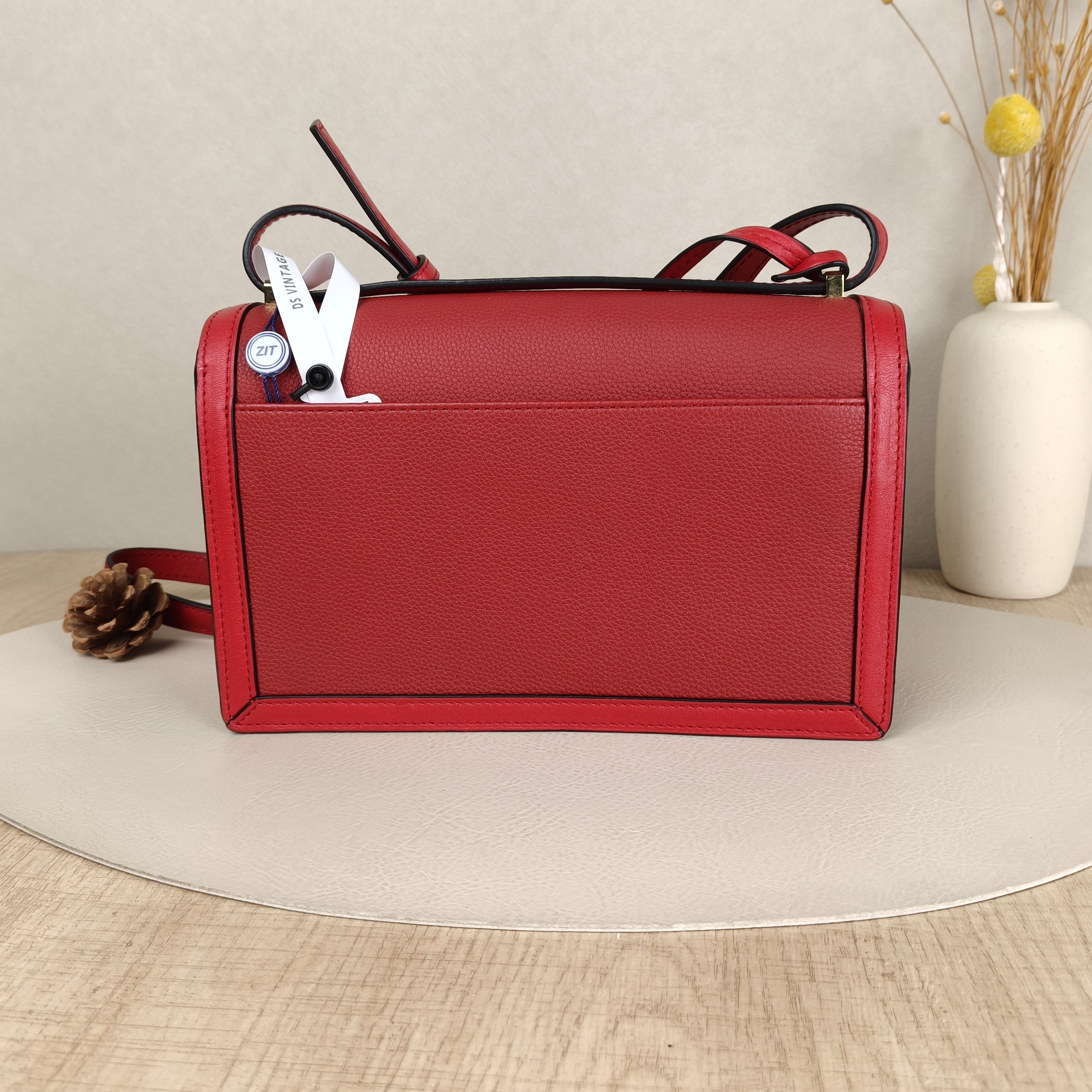 LOEWE Crossbody Bagbarcelona Red Calfskin Medium24.5 × 9 × 15 cm — cover view 4 of 5