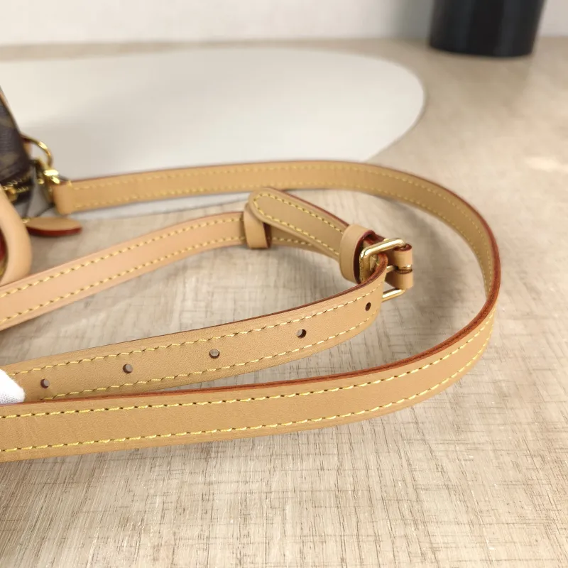 Louis Vuitton Crossbody Bag Speedy Nano Shoulder Strap PVC nano 16 × 7.5 × 10 cm — detail view 9 of 11