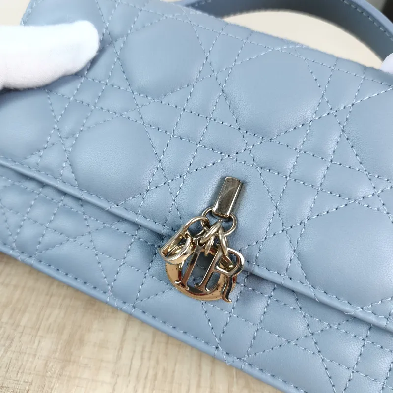 DIOR Shoulder Bag My Chain Bag Blue Lambskin 21 × 4 × 11.5 cm — detail view 5 of 12
