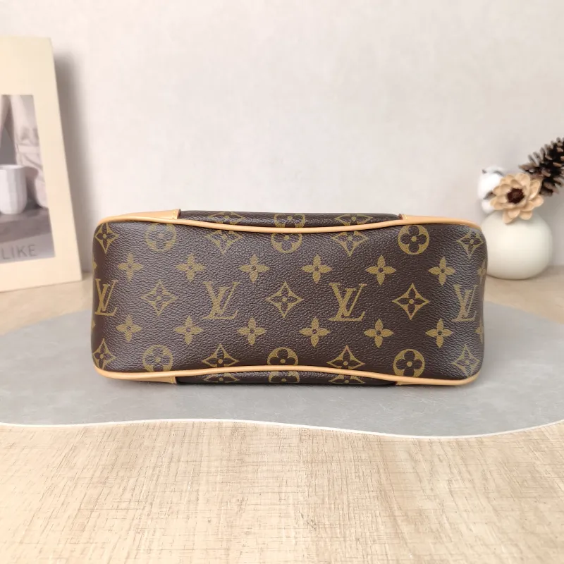 Louis Vuitton Crossbody Bag Boulogne PVC Small 26 × 9.5 × 16 cm — cover view 2 of 6