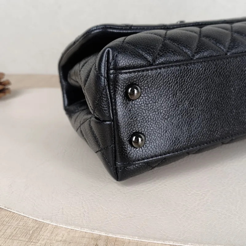 Chanel Crossbody Bag Coco Handle​Black Calfskin Small24 × 10 × 14 cm — detail view 7 of 16
