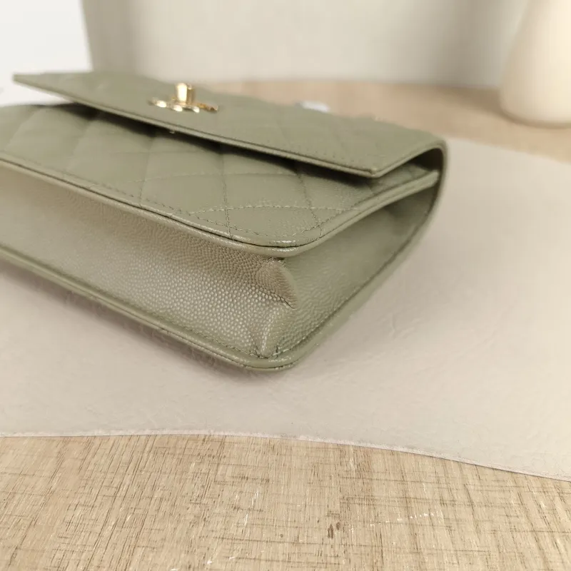 Chanel Backpack26c · 25c Backpack Green Grained Calfskin One Size18.2 × 5 × 14 cm — detail view 1 of 11