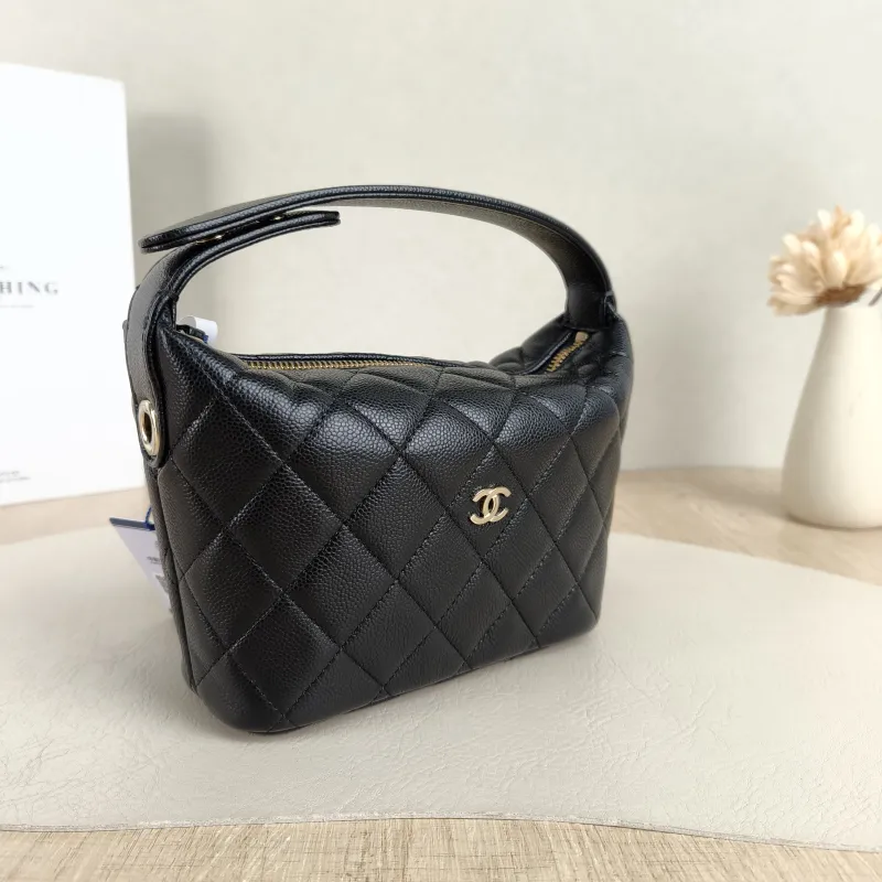 Chanel Crossbody Bag Crossbody Bag Black Grained Calfskin One Size 16 × 6 × 13 cm — cover view 4 of 5