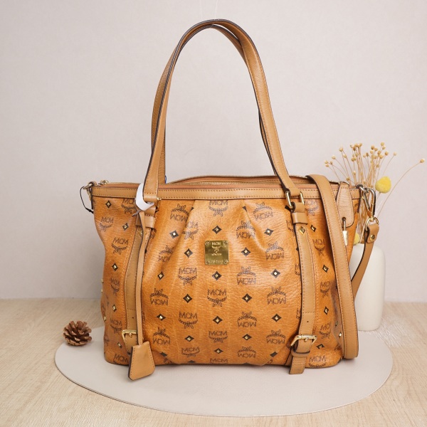 MCM Shoulder Bag pvc · Leather Tag Shoulder Strap · 34 × 15 × 27 cm