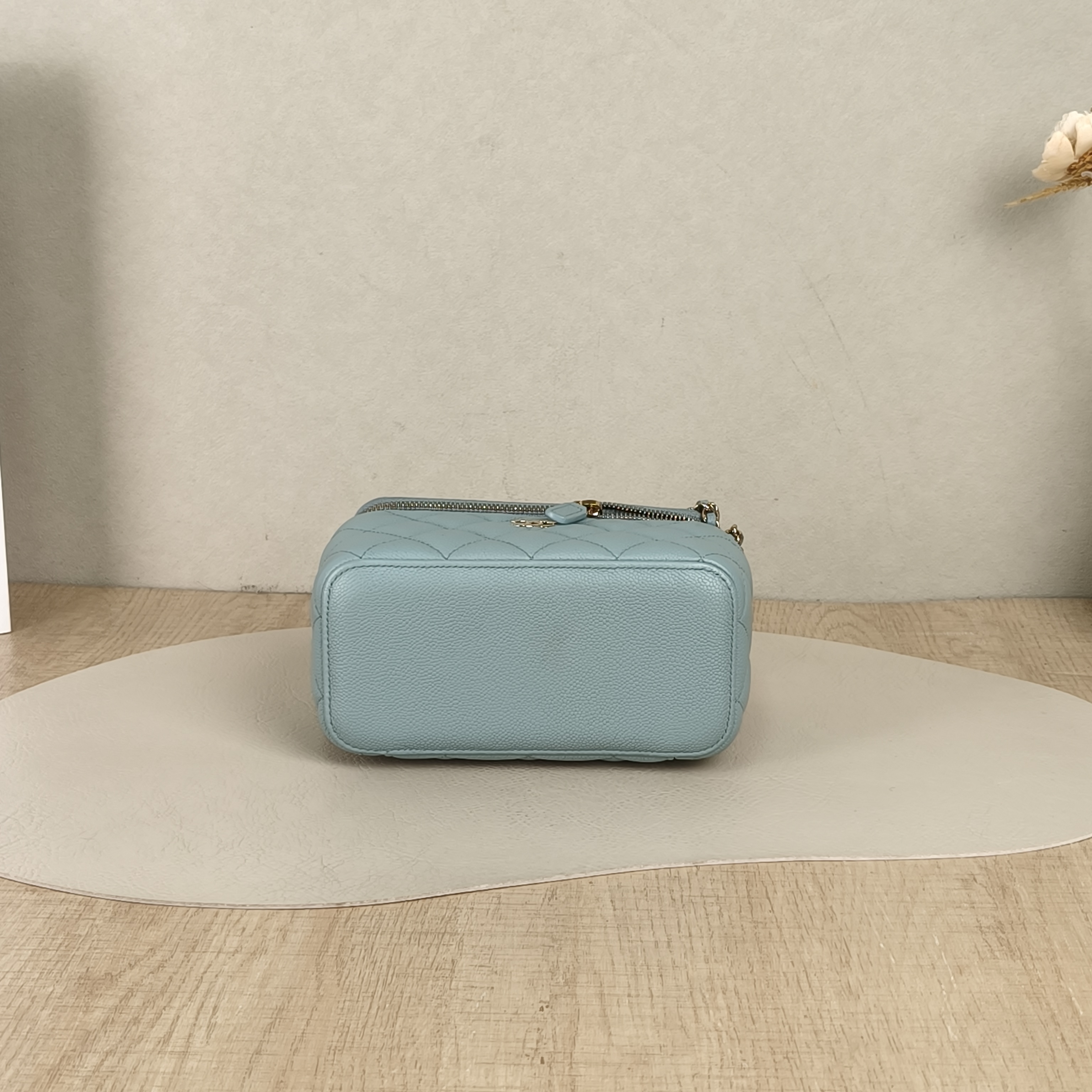 Chanel Crossbody Bag Edition Blue Calfskin One Size16 × 8 × 9.5 cm — cover view 5 of 6