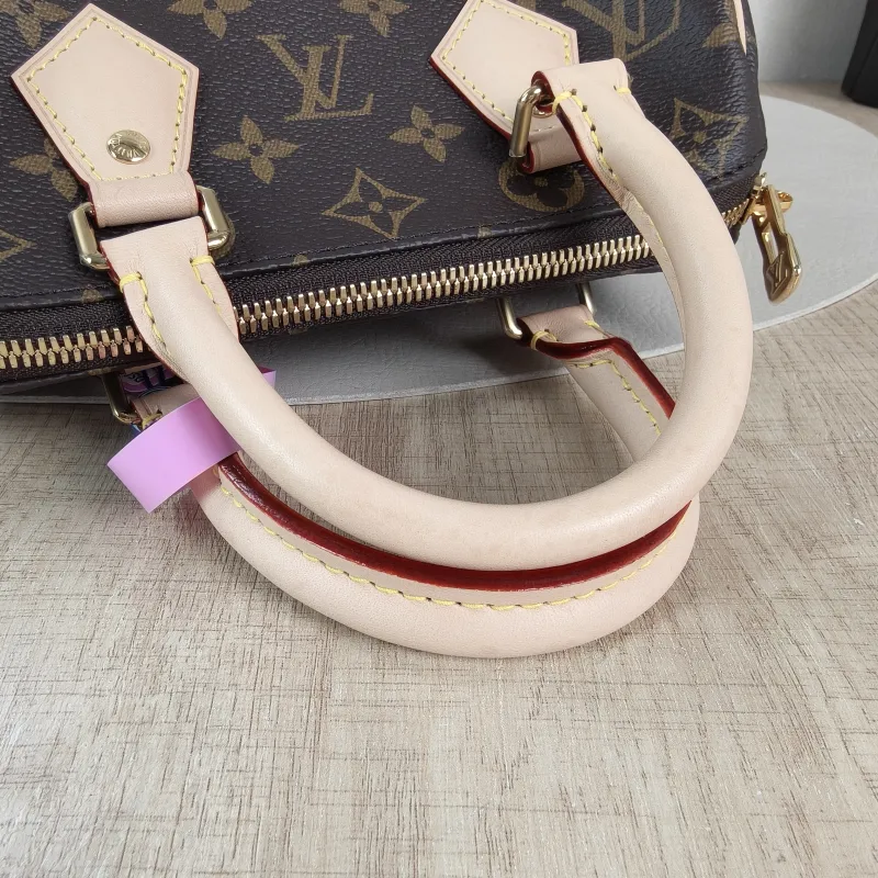 Louis Vuitton Crossbody Bag Speedy20 Shoulder Strap PVC Small 20.5 × 12 × 13.5 cm — detail view 6 of 10