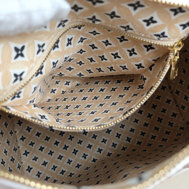 Louis Vuitton Top Handle Bag Speedy25 PVC One Size 25 × 15 × 19 cm — detail view 7 of 11