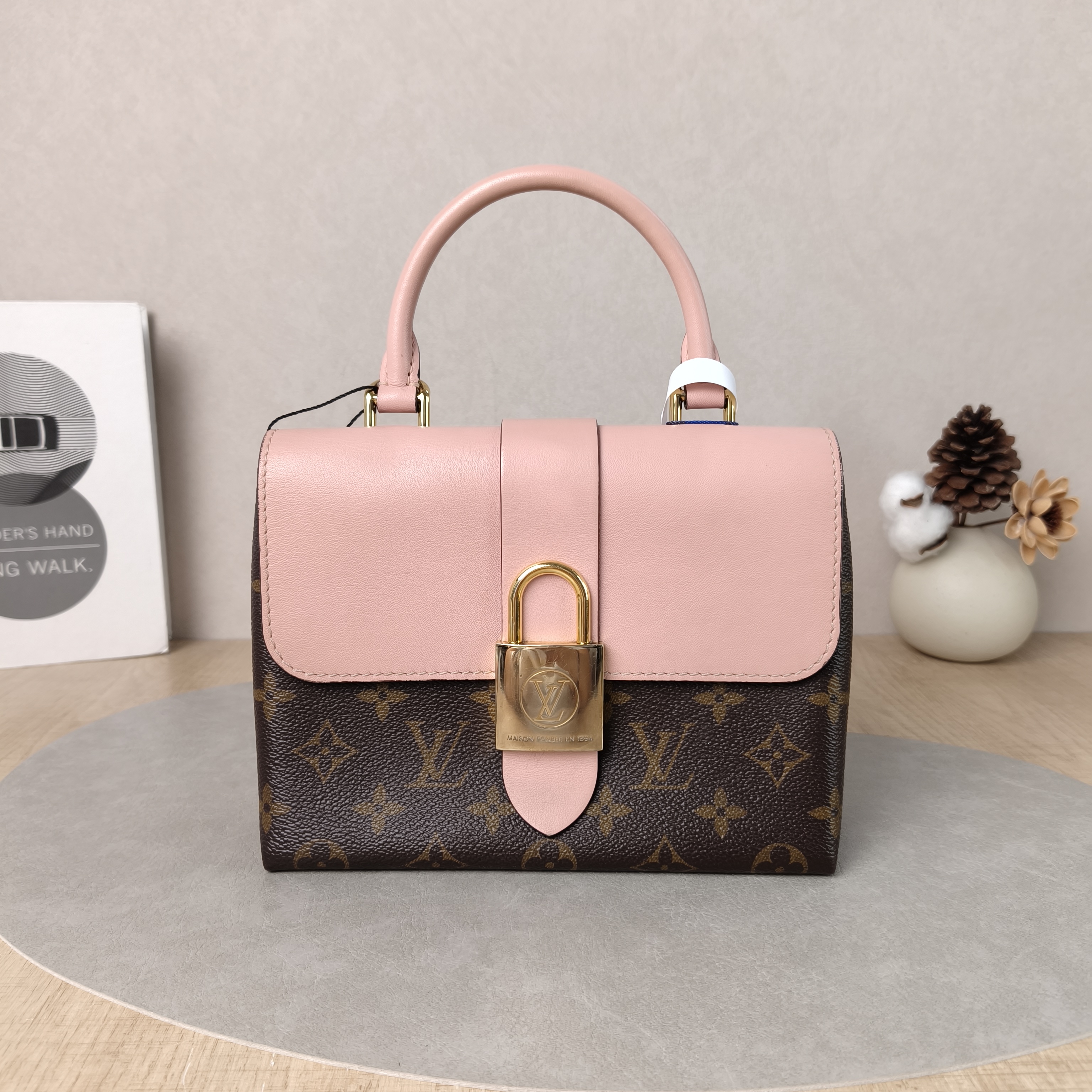 Louis Vuitton Crossbody Bag Locky BB Pink PVCBB20 × 7.5 × 16 cm