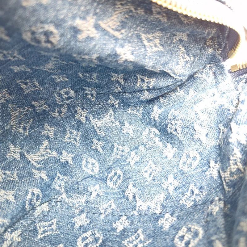 Louis Vuitton Shoulder Bag Croissant Blue Medium 25 × 5 × 15 cm — detail view 11 of 12