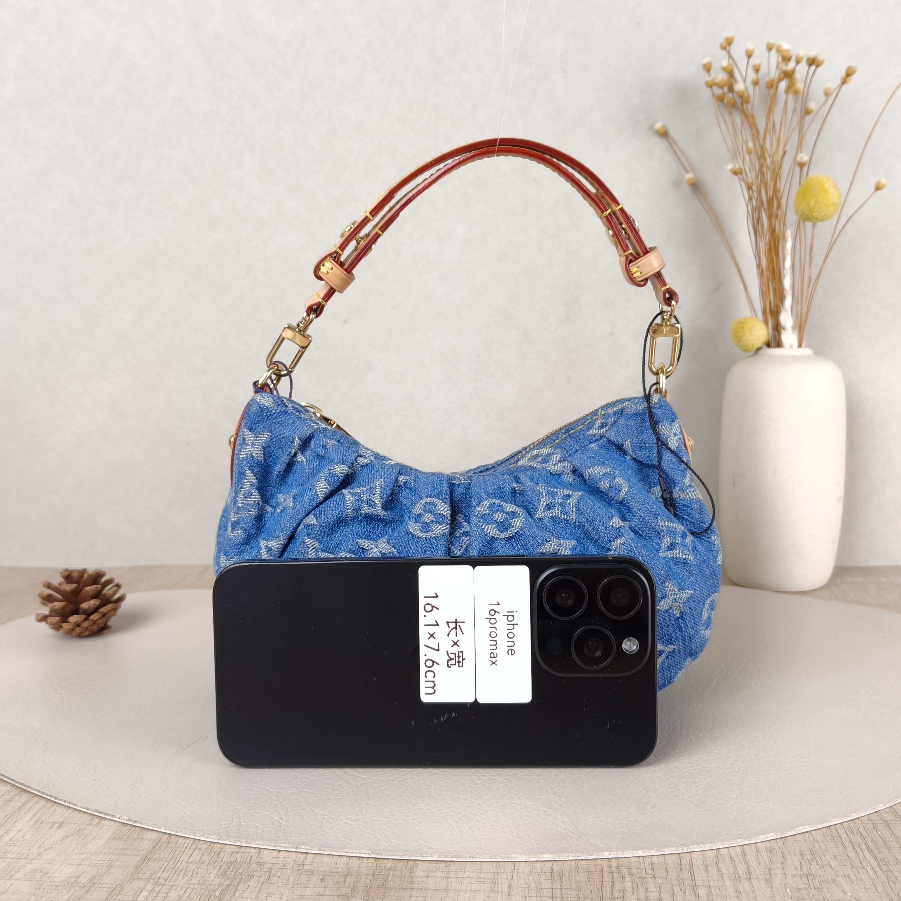 Louis Vuitton Shoulder Bag Pochette Valley Blue One Size21 × 7 × 15 cm — cover view 3 of 5