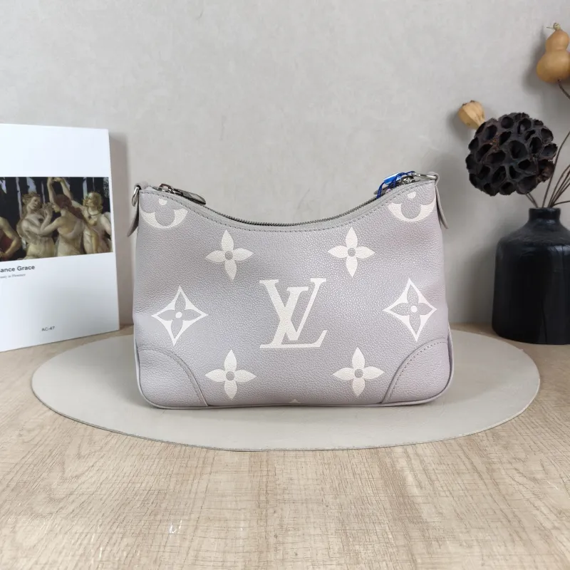 Louis Vuitton Crossbody Bag Boulogne Grey Empreinte Embossed Calfskin Small 26 × 9.5 × 16 cm