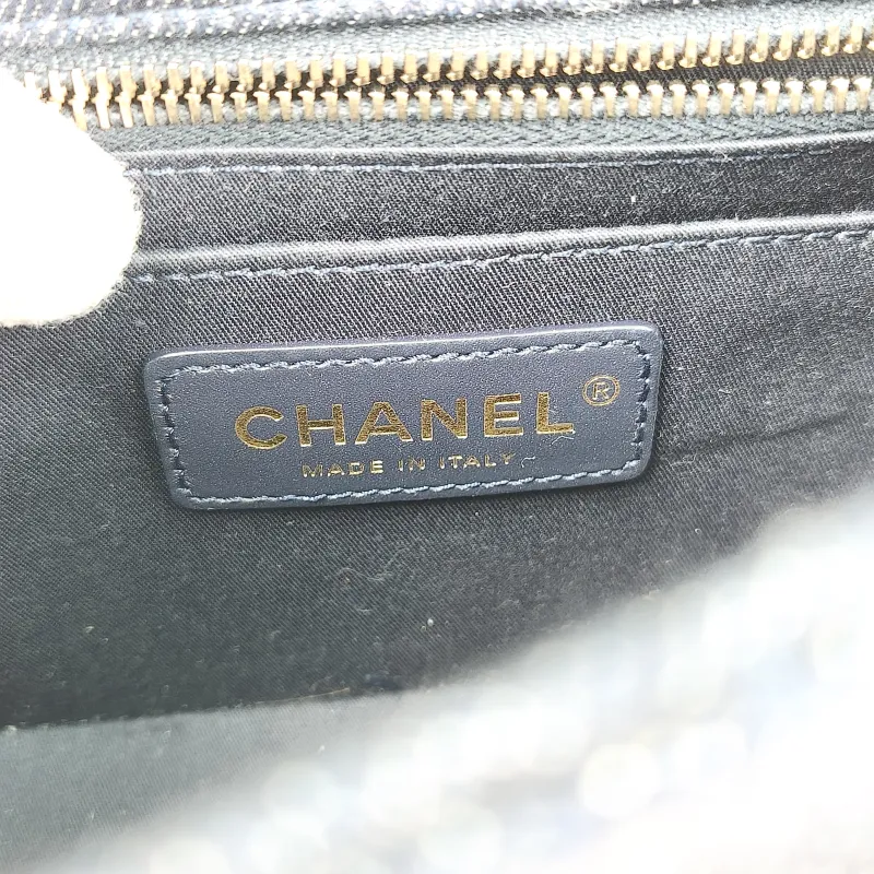 Chanel Crossbody Bag Navy One Size 17 × 8 × 13.5 cm — detail view 10 of 14