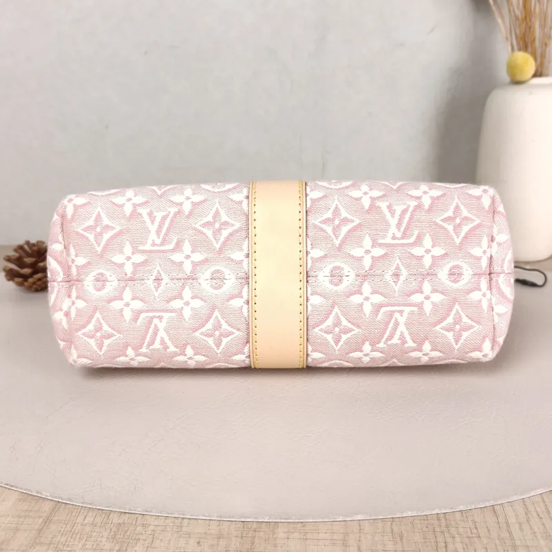 Louis Vuitton Shoulder Bag Pochette Mia One Size 22 × 8 × 14.5 cm — cover view 3 of 5