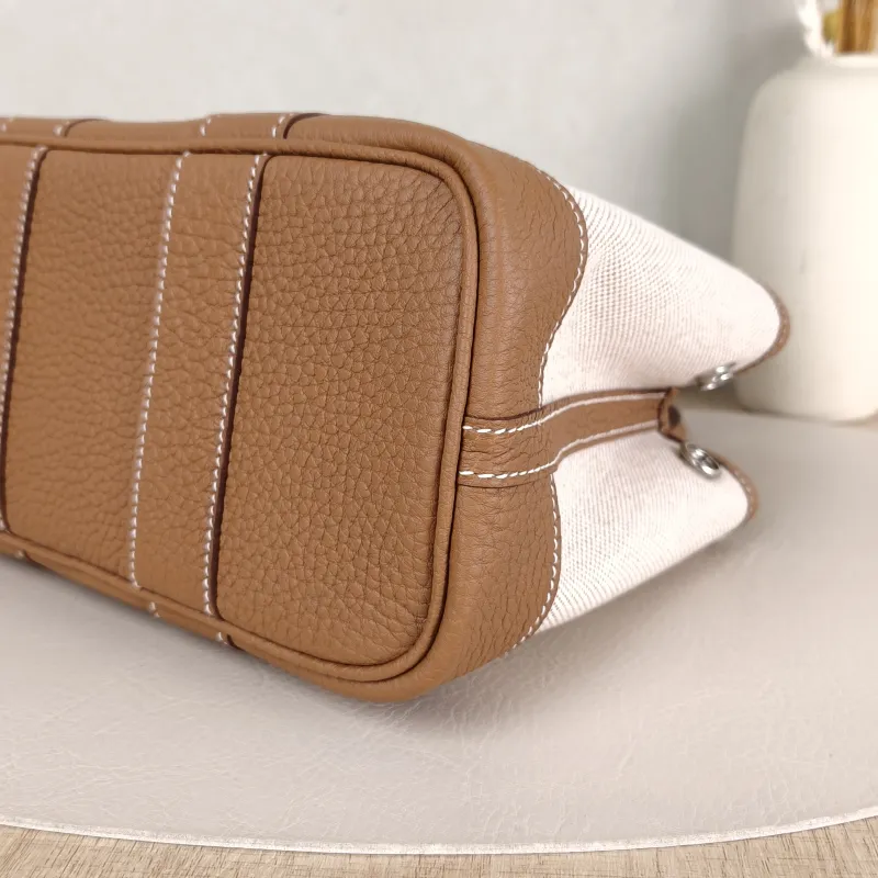 Hermès Top Handle Bag Neo Garden 23 Mini Canvas mini23 × 10 × 16 cm — detail view 1 of 8
