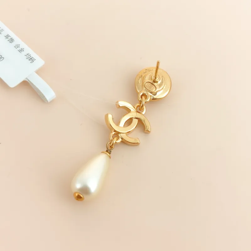 Chanel Earrings c Earrings Gold One Size — cover view 6 of 6