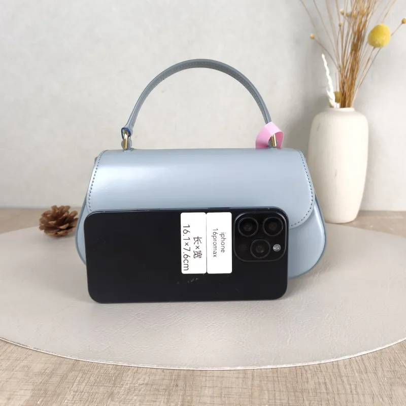 CELINE Crossbody Bagteen lola Crossbody Bag Blue Calfskin20 × 8.5 × 11.5 cm — cover view 2 of 5
