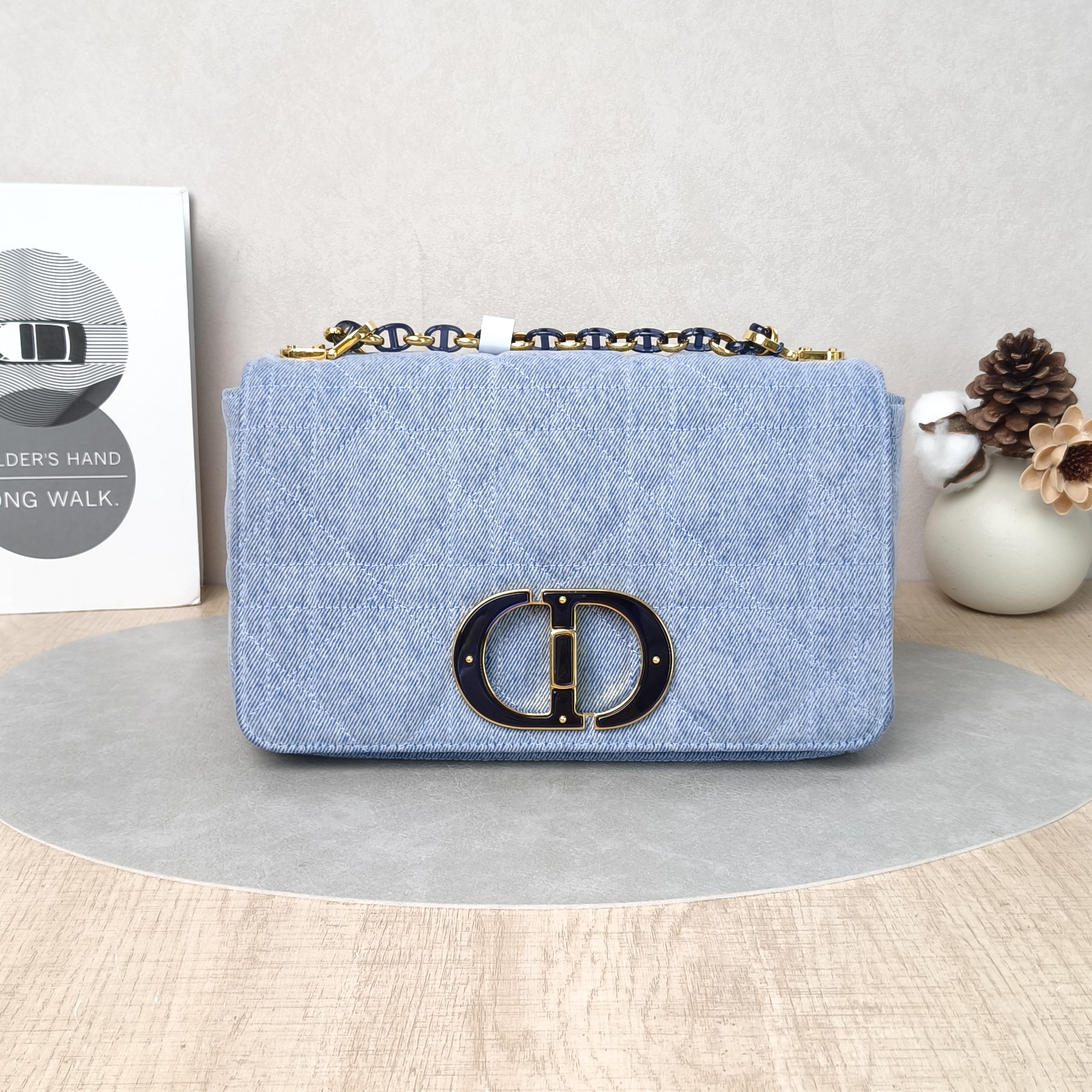 DIOR Crossbody Bag Caro Chain Bag Blue Medium25.5 × 9 × 15.5 cm
