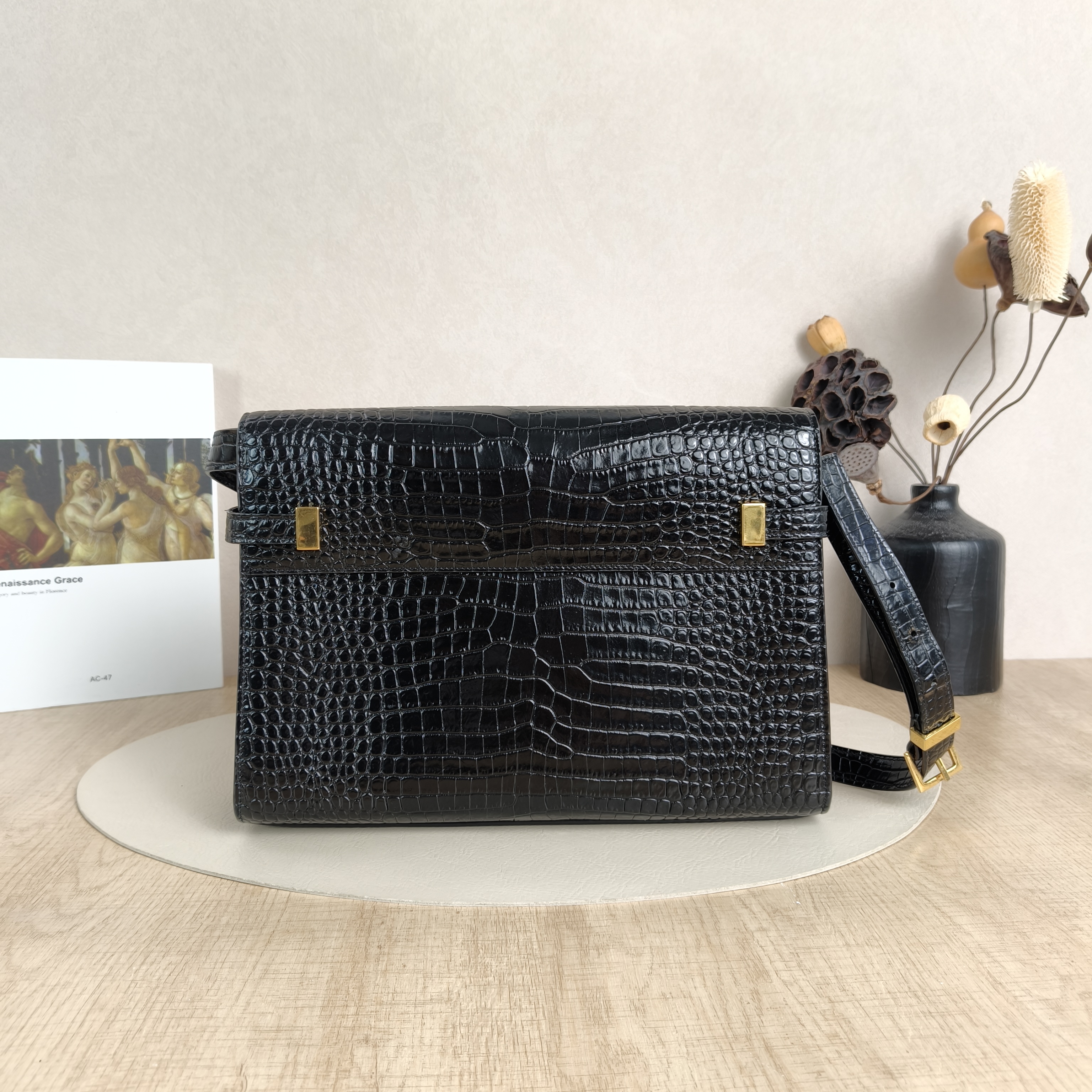 SAINT LAURENT Shoulder Bag MANHATTAN Black Calfskin Medium29 × 7.5 × 20 cm — cover view 4 of 5