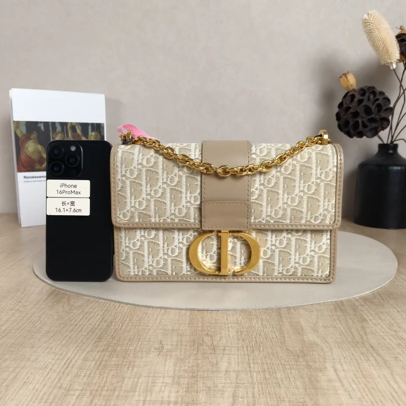 DIOR Crossbody Bag30Montaigne 30Beige Canvas Medium25 × 9 × 16.5 cm — cover view 6 of 10