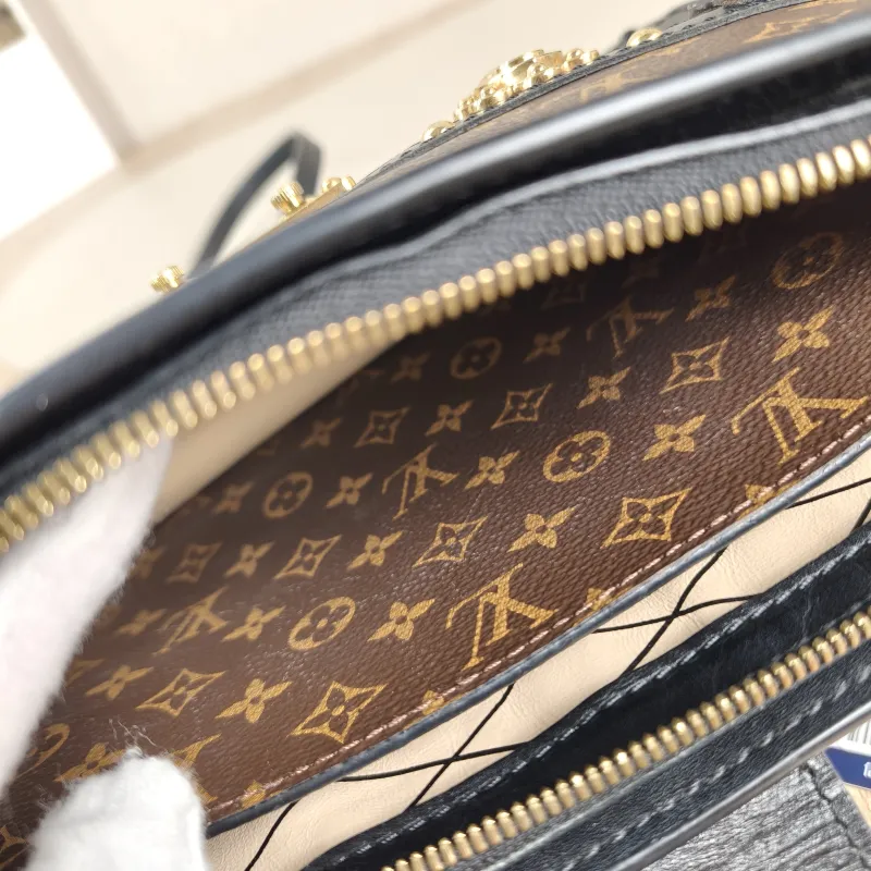 Louis Vuitton Crossbody Bag Trunk Clutch Box Monogram PV Cmini20 × 5.5 × 12 cm — detail view 6 of 12