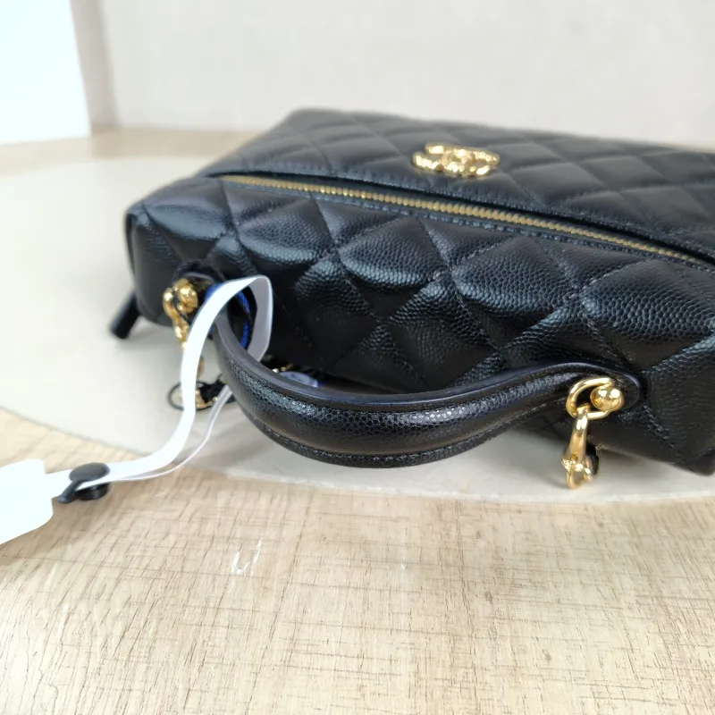 Chanel Crossbody Baglp Box Bag Top Handle Crossbody Bag Black Calfskin One Size19.5 × 5 × 17 cm — detail view 3 of 13