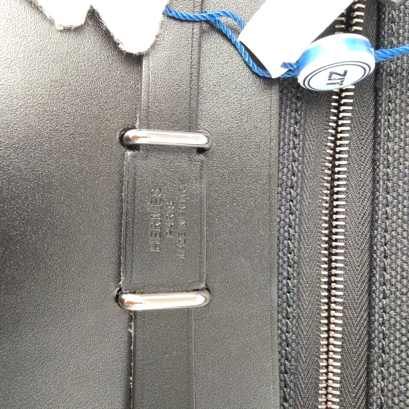 Hermès Crossbody Bag Herbag Zip 20 Black Canvas Mini 20.5 × 7 × 16.5 cm G — detail view 7 of 15