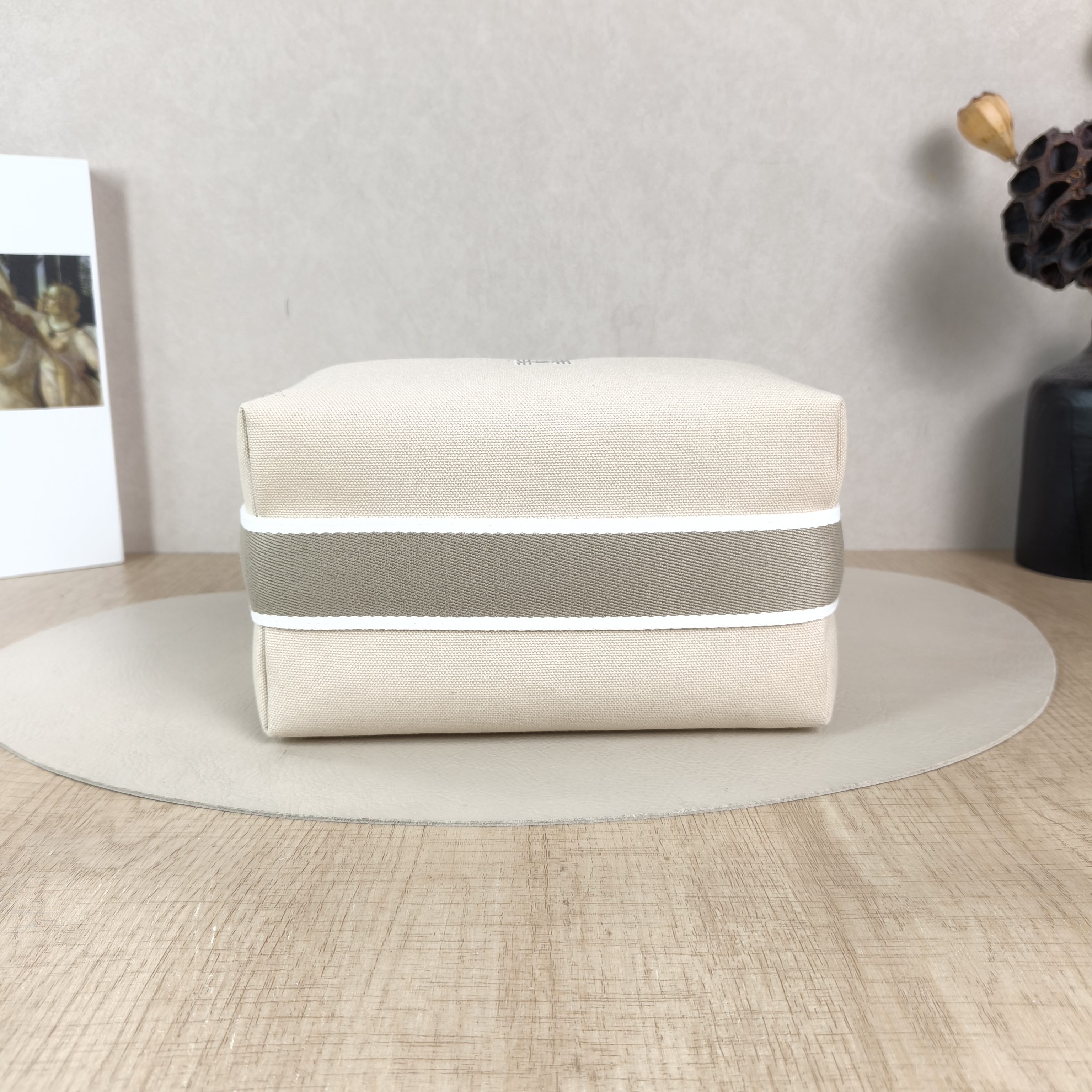Hermès Top Handle Bagbride-a-brac White Canvas Small21 × 12 × 27 cm — cover view 2 of 5