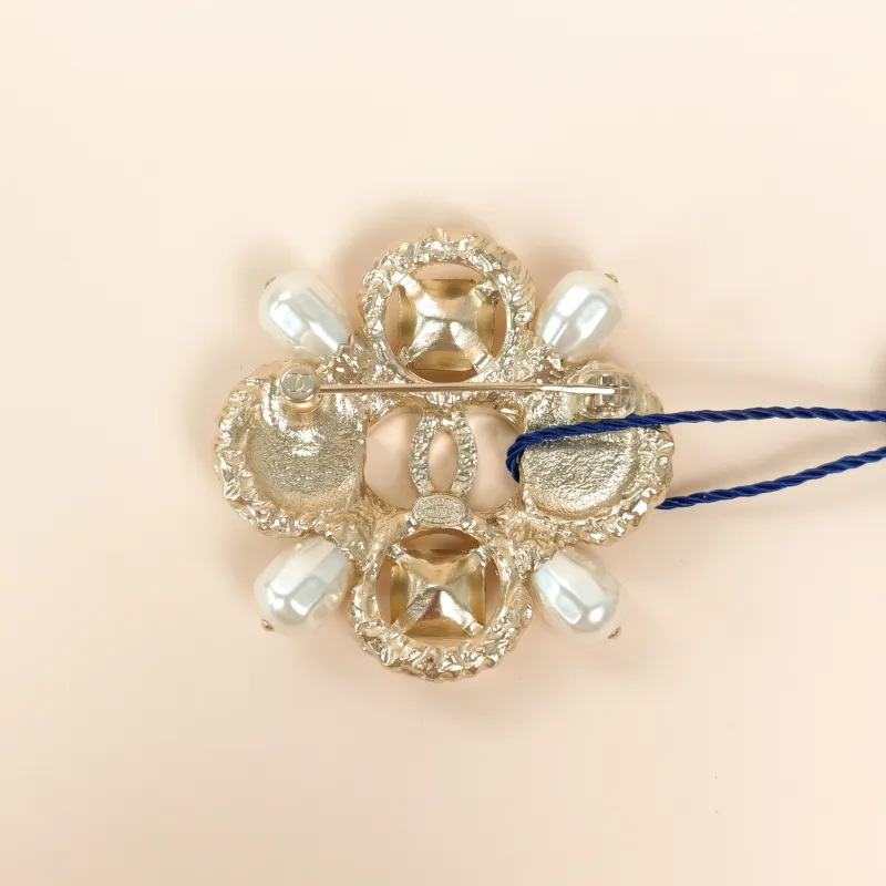 Chanel Brooch Pearl Brooch Gold One Size — cover view 7 of 7