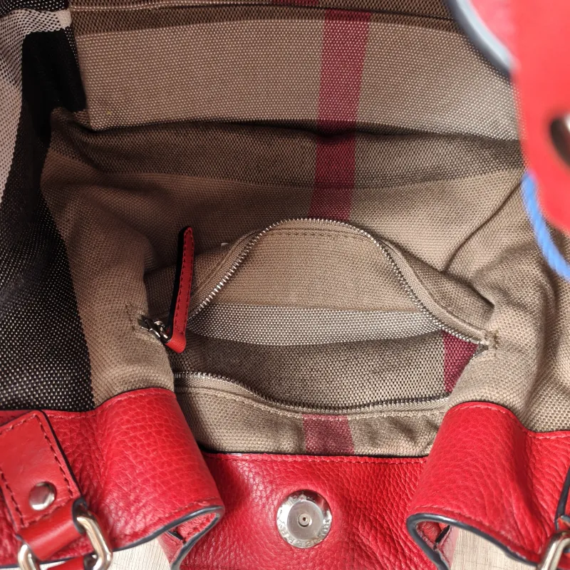 BURBERRY Top Handle Bag Tote Bag Red Calfskin 22 × 11 × 22 cm — detail view 3 of 11
