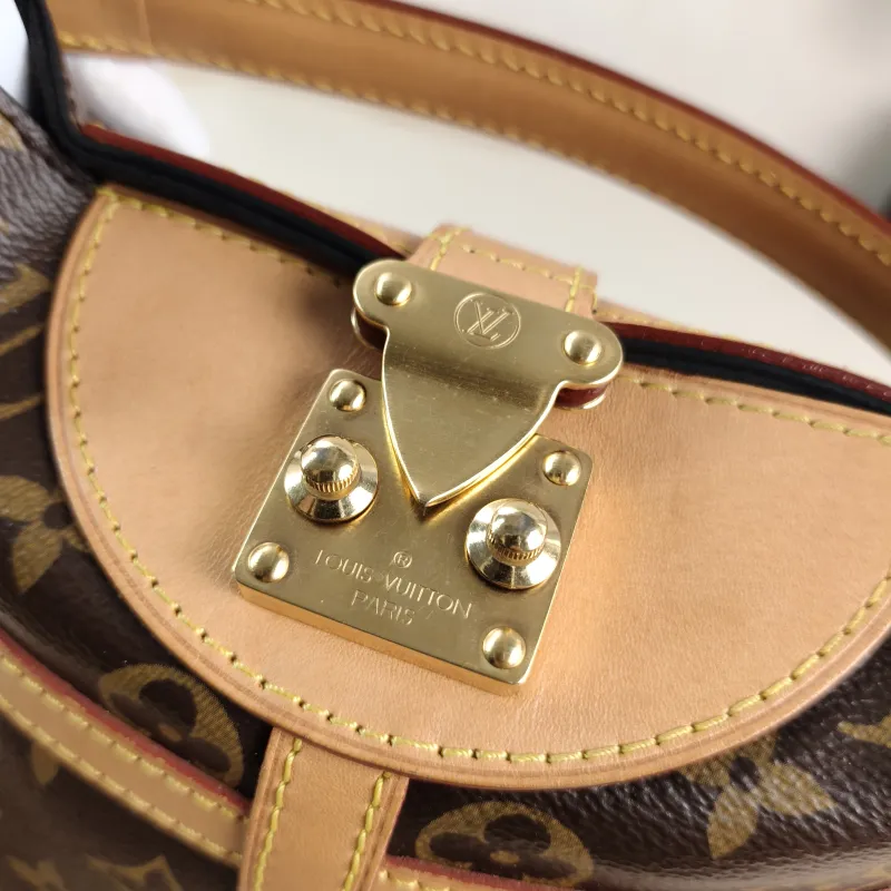 Louis Vuitton Crossbody Bag DUFFLE Monogram PVC22 × 14 × 23 cm — detail view 10 of 13