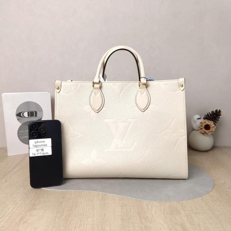Louis Vuitton Shoulder Bag Onthego Medium White Monogram Empreinte Embossed Calfskin Medium 35 × 14 × 27 cm — cover view 4 of 5