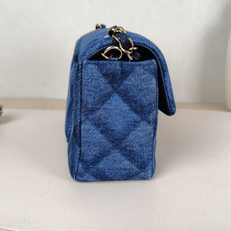 Chanel Crossbody Bag Classic Flap Large Mini CF Mini Blue mini20 × 6 × 12 cm — detail view 6 of 13