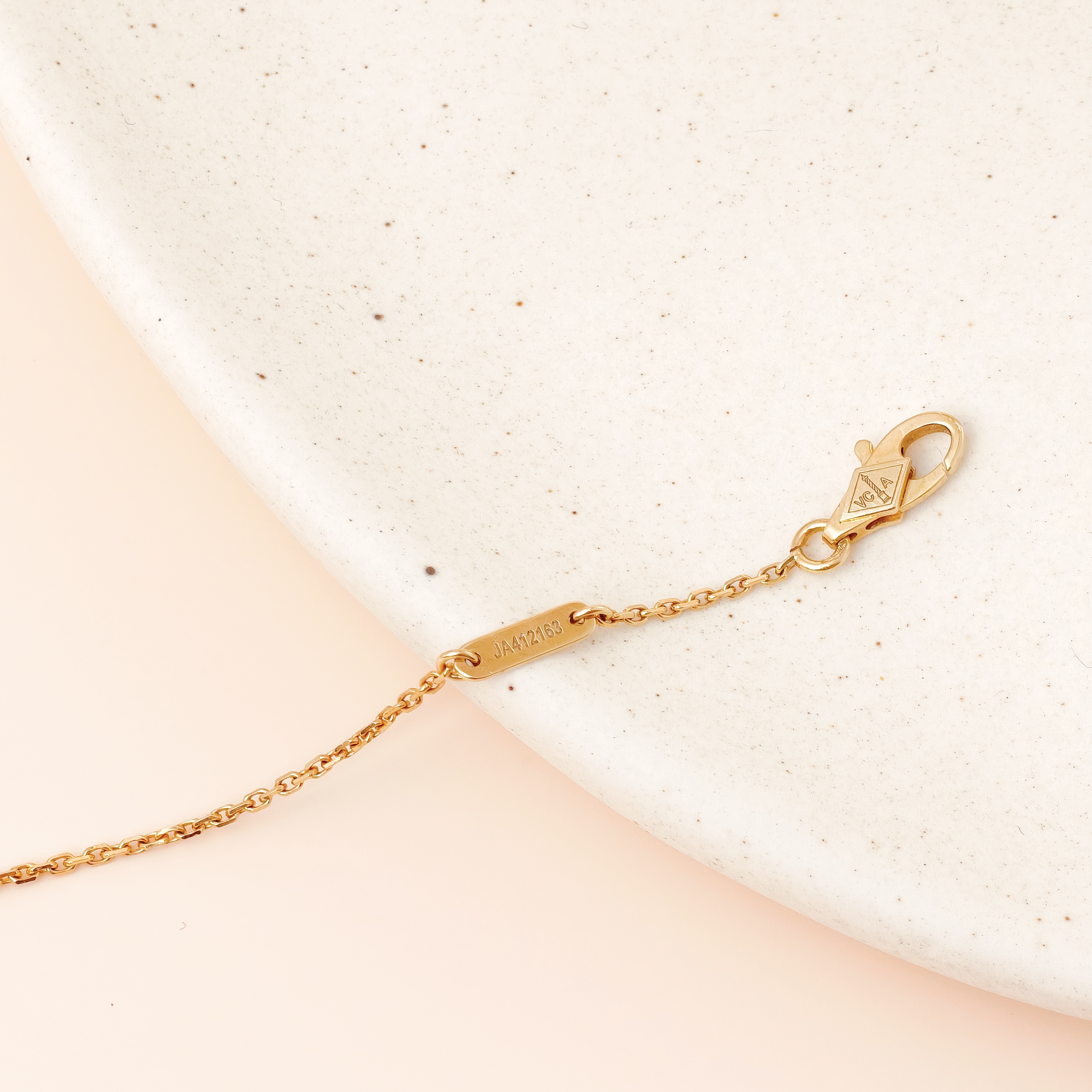 Van Cleef & Arpels Necklace Alhambra Pearl · White Mother-of-Pearl18KY ellow Gold Sweet Mini40cm — cover view 8 of 11