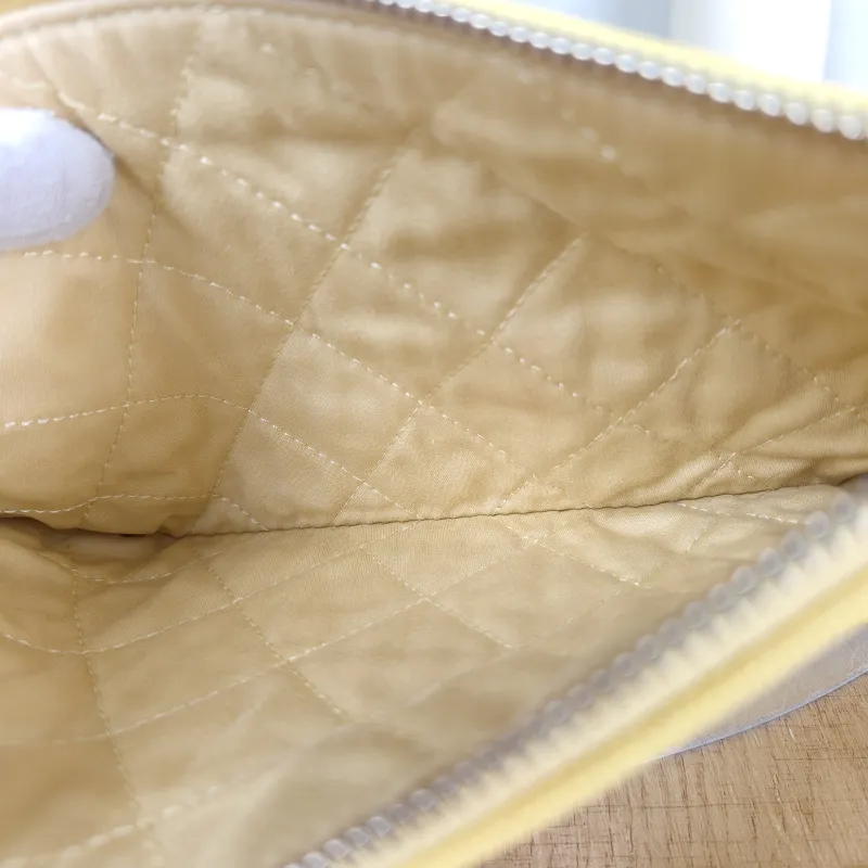 Chanel Shoulder Bag 22Bag Calfskin Medium 39 × 8 × 42 cm — detail view 10 of 14