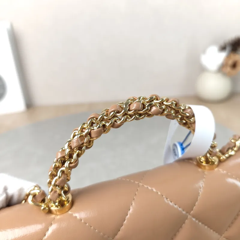Chanel Crossbody Bag woc Brown Lambskin One Size19.2 × 3.5 × 12.3 cm — detail view 6 of 13