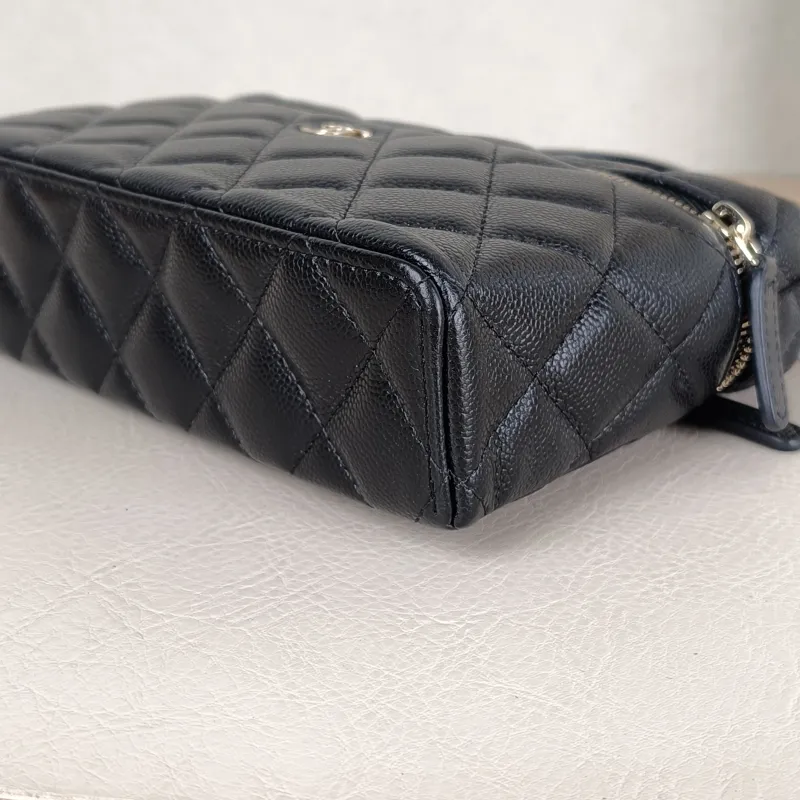 Chanel Crossbody Baglp Box Bag Top Handle Crossbody Bag Black Calfskin One Size19.5 × 5 × 17 cm — detail view 11 of 13