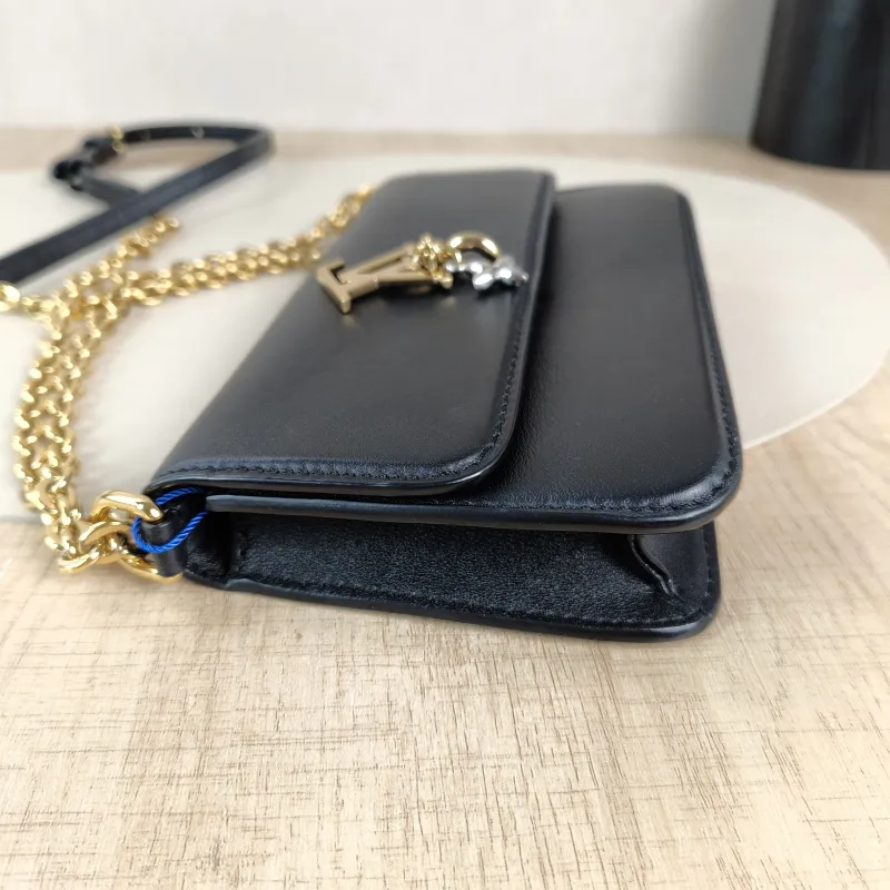 Louis Vuitton Crossbody Bag WALLET ON CHAIN LV BLOOM Chain Bagwoc Black Calfskinmini20 × 4 × 11.5 cm — detail view 13 of 13