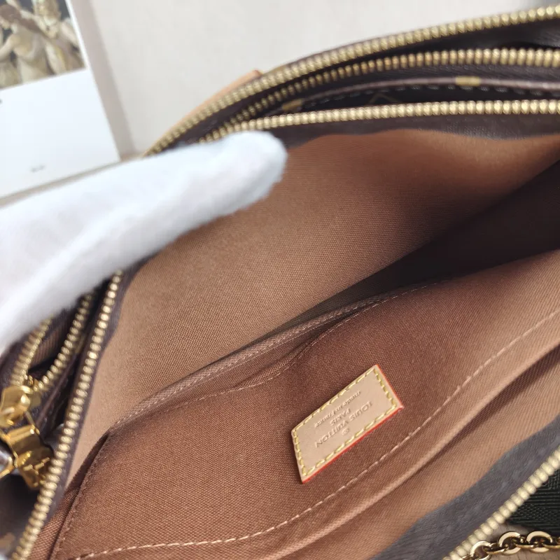 Louis Vuitton Crossbody Bag Multi Pochette Accessoires Shoulder Strap PVC Small24 × 4 × 13.5 cm — detail view 3 of 13