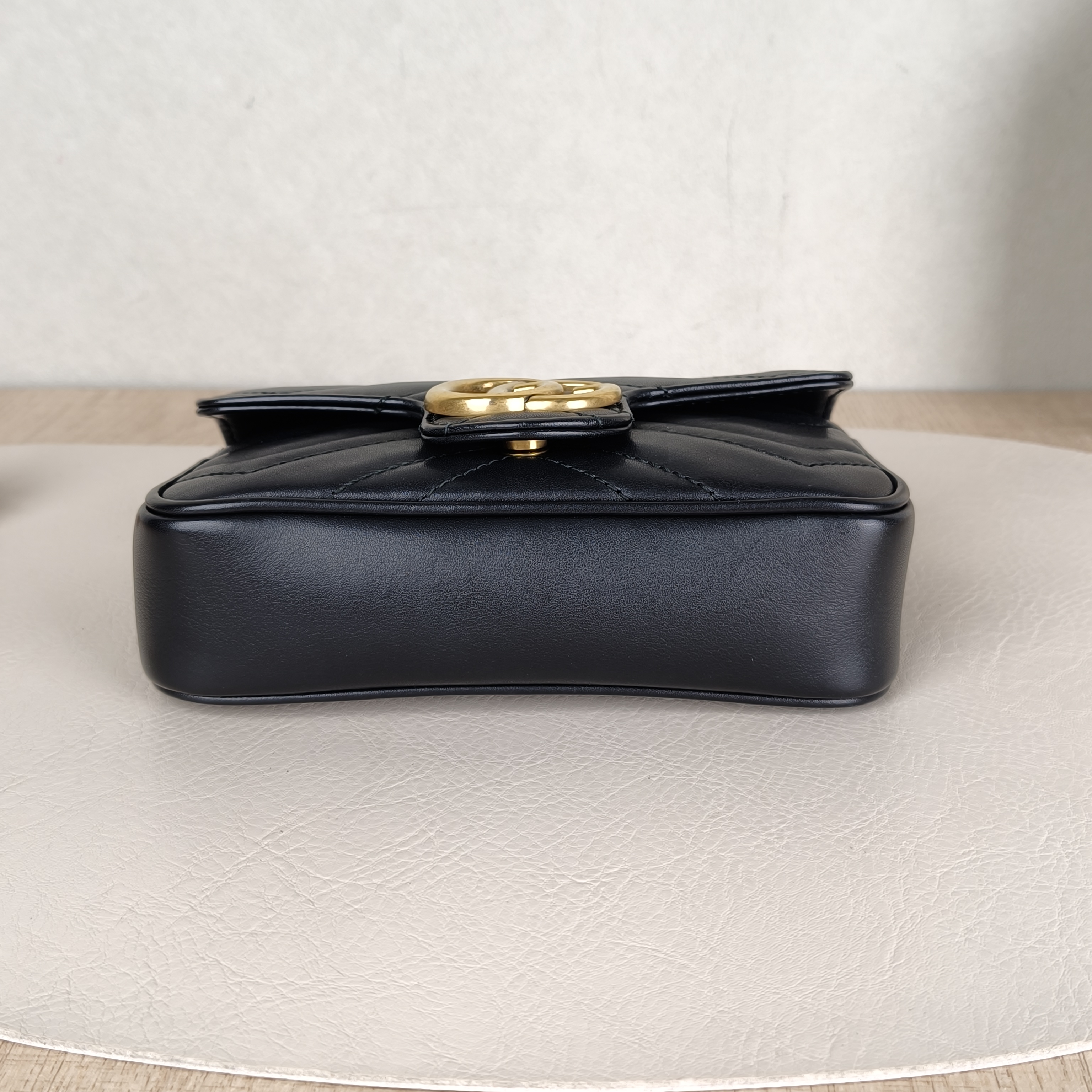 GUCCI Crossbody Bag GG Marmont Mini Marmont Mini Black Calfskinmini16.5 × 4.5 × 9.5 cm — cover view 3 of 5